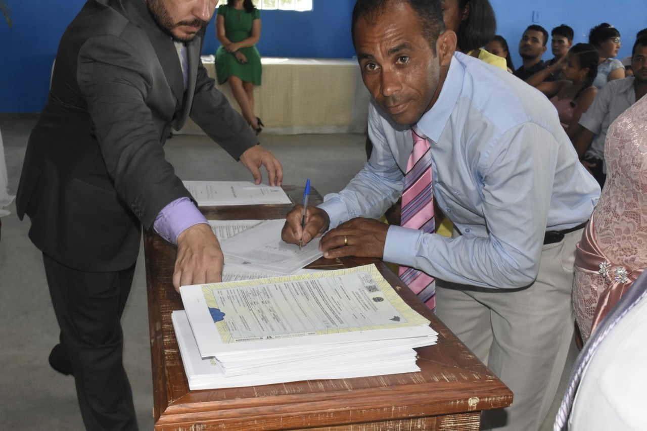 Camacã: II Casamento Comunitário realiza o sonho de dezenas de casais
